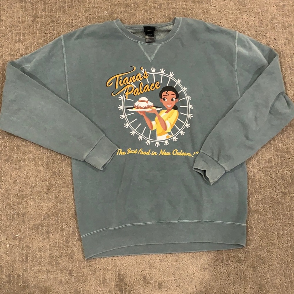 Tiana crew neck